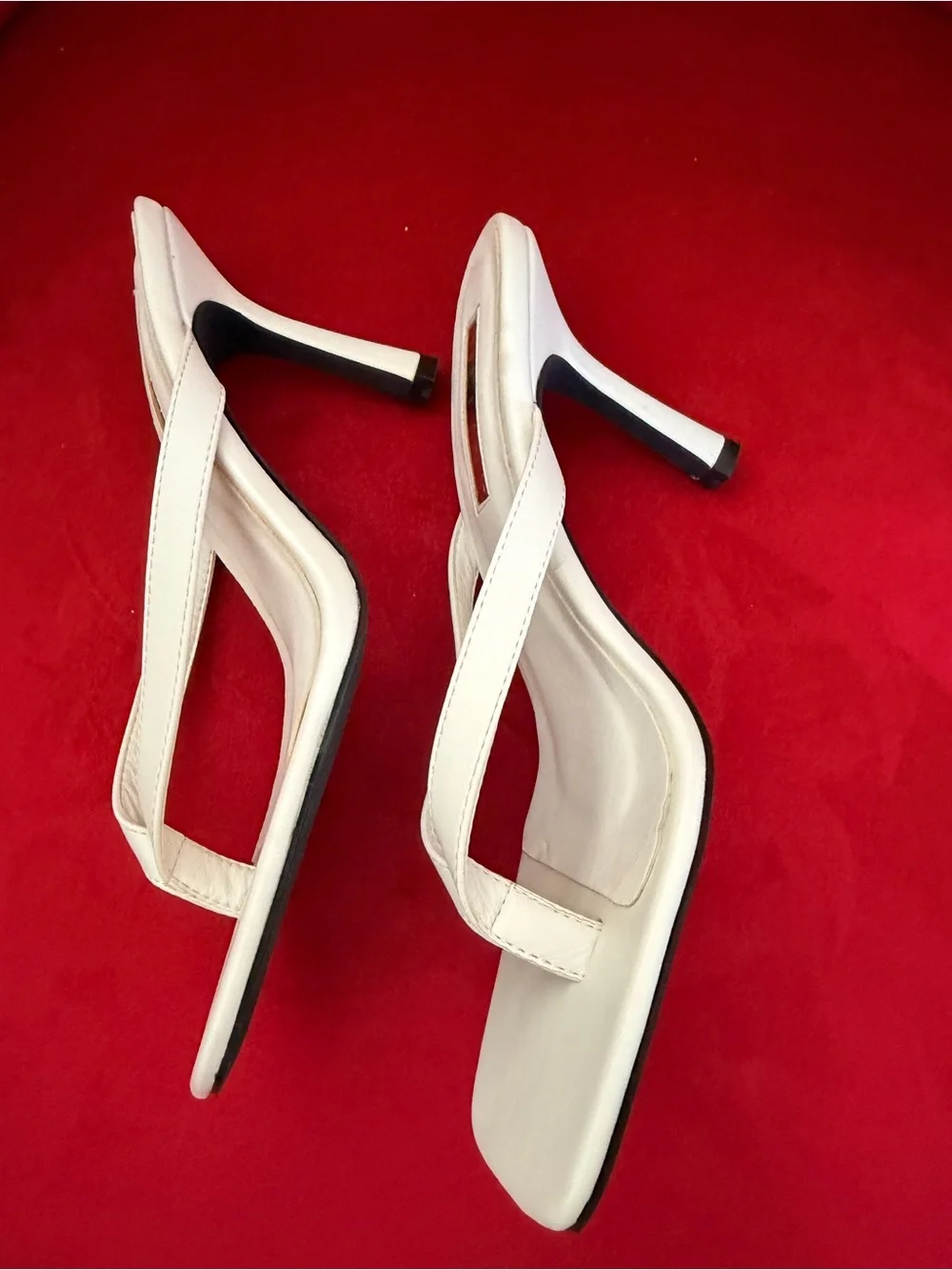 Billini White Square-Toe Thong Heels 10M